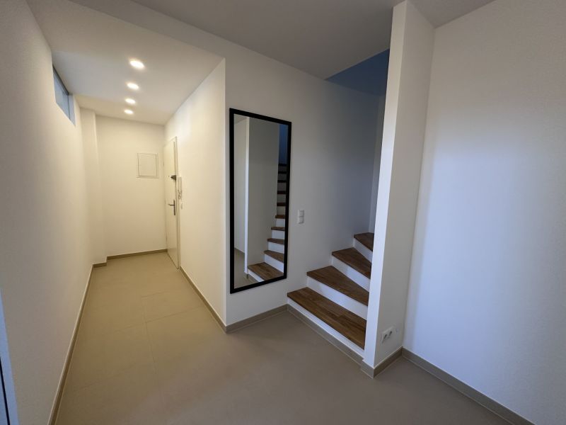 Erstbezug nach Sanierung! 2-Zimmer-Dachgeschosswohnung mit Terrasse, Balkon, Lift und Stellplatz! /  / 2340 Mdling / Bild 8