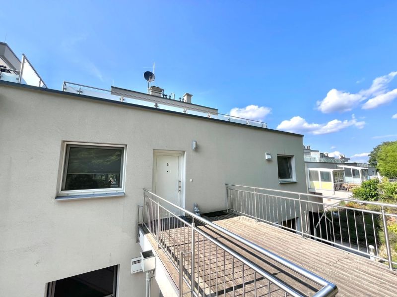 Luxurises Dachgescho-Paradies in Hinterbrhl, 130m Garten und 100m Dachterasse /  / 2371 Hinterbrhl / Bild 1