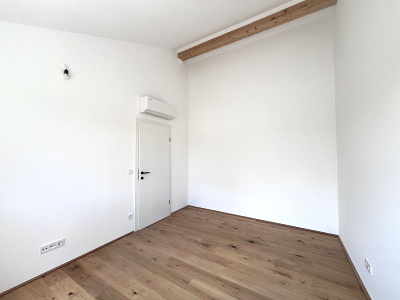 Erstbezug - Einfamilienhaus / / 2522 Oberwaltersdorf / Bild 2