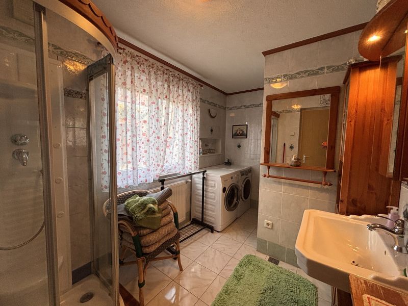 Einzigartige Liegenschaft mit Garage und Pool! / / 2525 Schönau an der Triesting / Bild 6