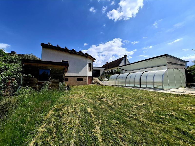 Super Liegenschaft: 6 Zimmer, Pool, Wintergarten und Garage ? Ihr neues Zuhause! /  / 7053 Hornstein / Vori?tan / Bild 3