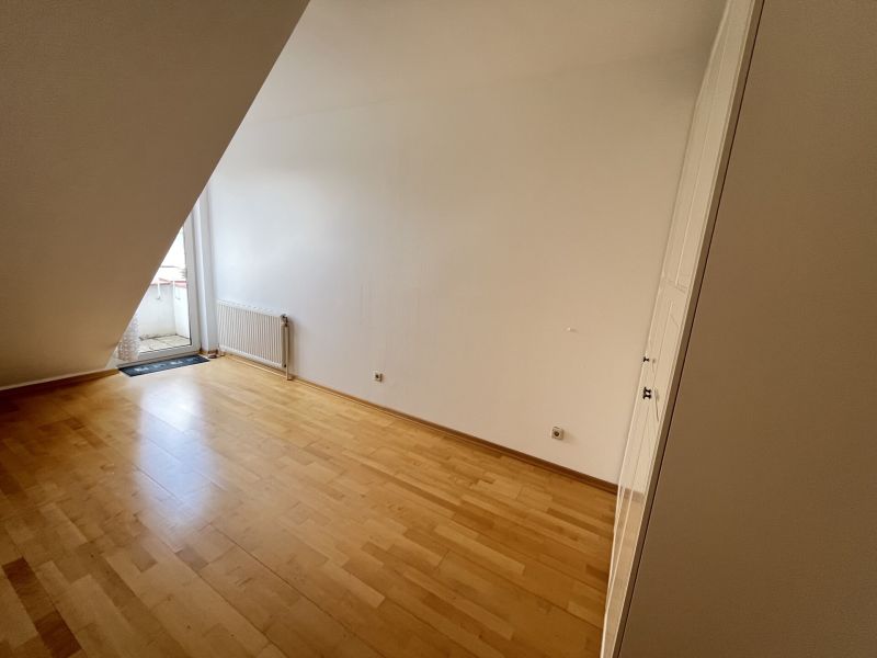 3 Zimmer mit Balkon inklusive Tiefgaragen-Stellplatz, Hoflage! /  / 2352&nbsp;Gumpoldskirchen / Bild 12