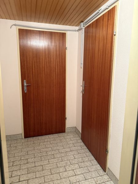 toller Garten, nettes Haus / / 2601 Eggendorf / Bild 10