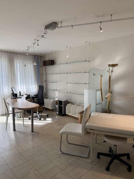 Ordination gesucht !!! /  / 2500&nbsp;Baden / Bild 2