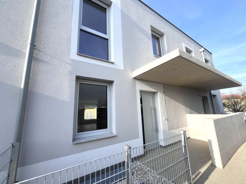 4 Zimmer-Haus plus Keller, Garten und  2 Stellpltzen! /  / 2523 Tattendorf / Bild 12