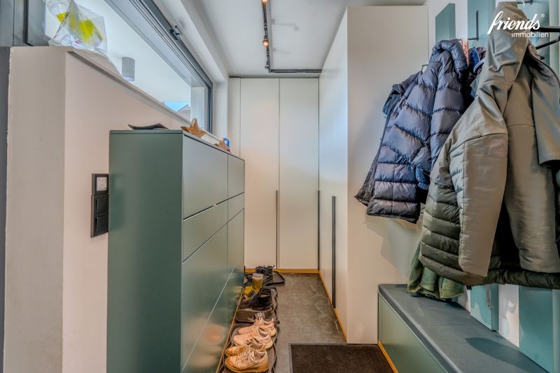 Moderne Traumvilla mit wunderschnem Weitblick /  / 2372 Giehbl / Bild 11