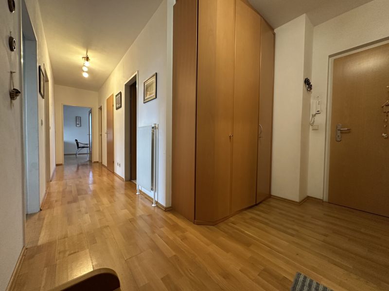 Tolle 3 Zimmer Wohnung mit Garagenplatz im 2.Stock ohne Lift /  / 2500&nbsp;Baden / Bild 2