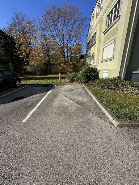 3 Zimmer Wohnung mit Balkon & Parkplatz / / 2500 Baden / Bild 3