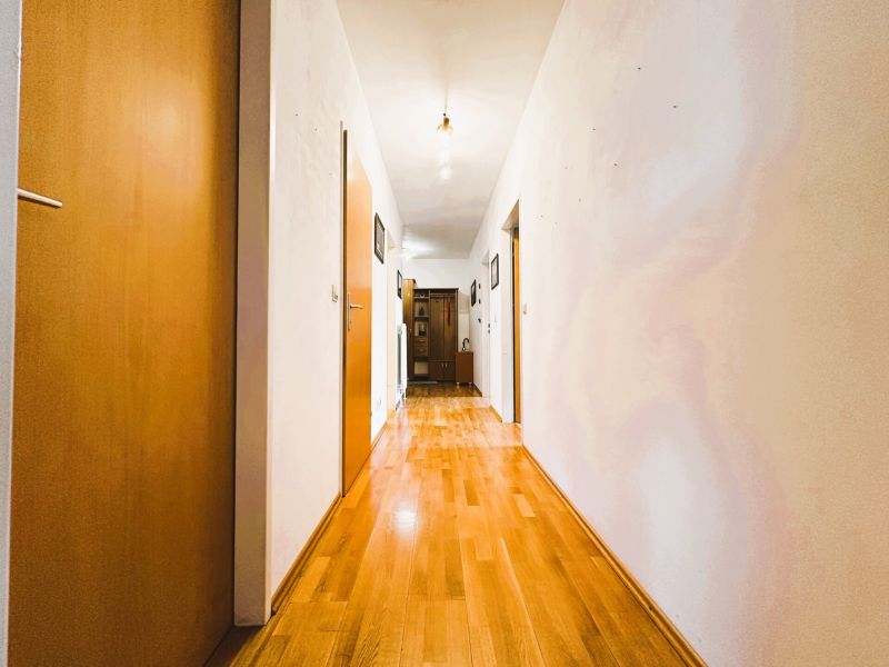 PREISSENKUNG!!! 3 Zimmer mit Tiefgaragenplatz / / 2500 Baden / Bild 0