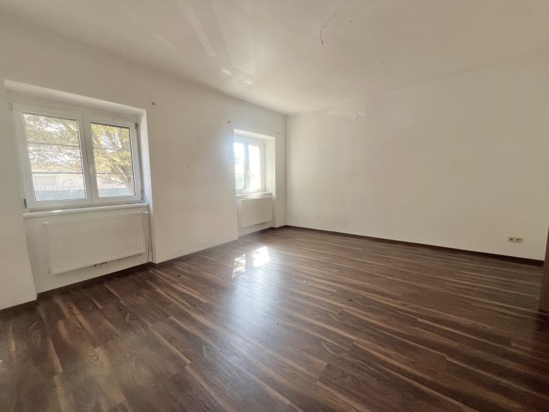 Mehrfamilienhaus mit Garten /  / 2522 Oberwaltersdorf / Bild 2