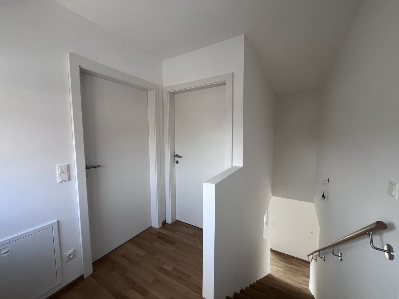 Erstbezug !! Traumhafte Doppelhaush�lfte , Wohnkeller  mit Garten und 2 Stellpl�tzen! /  / 2353&nbsp;Guntramsdorf / Bild 12