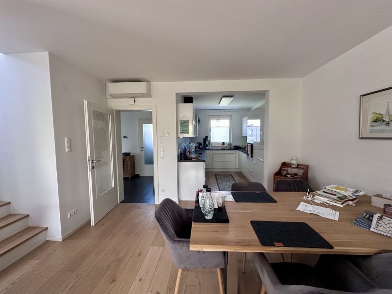 Moderne Doppelhaushlfte mit Keller und Carport zu mieten! /  / 2345 Brunn am Gebirge / Bild 3