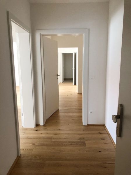 Grozgiges Wohnen mit 5 Zimmer auf 174 m2 auf einer EBENE! /  / 2352 Gumpoldskirchen / Bild 5
