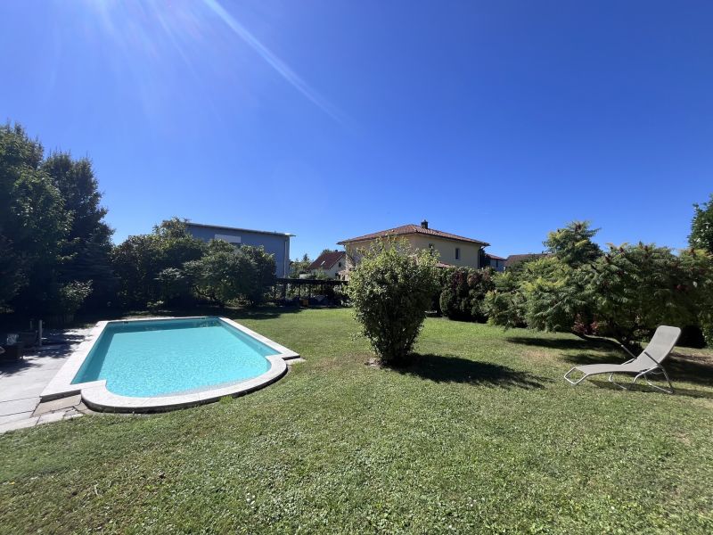 Tolles Zweifamilienhaus mit Einliegerwohnung, sonniger Terrasse, Keller, Doppelgarage und Pool! /  / 2511 Pfaffsttten / Bild 7