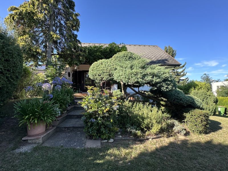 Charmantes Einfamilienhaus mit idyllischem Garten /  / 2264 Jedenspeigen / Bild 0
