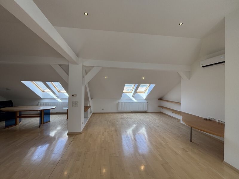 Dachgeschosswohnung im Zentrum von Amstetten /  / 3300 Amstetten / Bild 0
