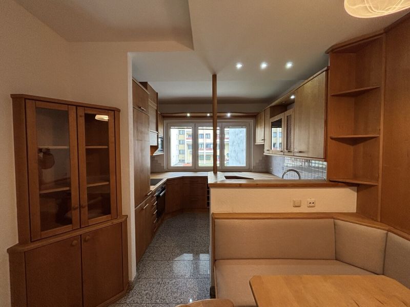 Großzügige Mietwohnung in zentraler Lage / / 3300 Amstetten / Bild 2