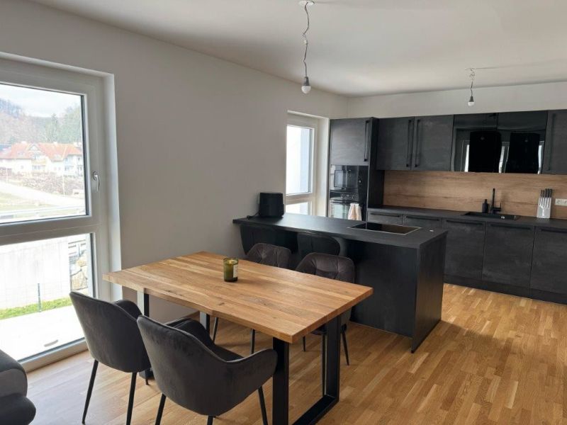 Neuwertige 3-Zimmerwohnung mit Balkon - Ideal fr Familien oder Anleger /  / 3300 Amstetten / Bild 2