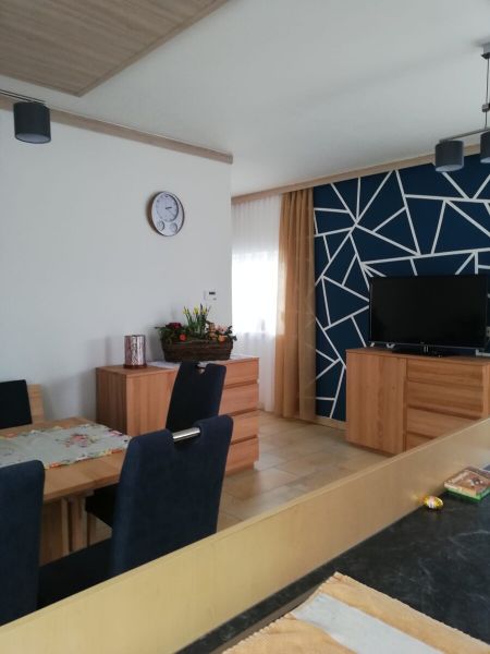 Liegenschaft mit gro�z�gigem Garten, Pool und Schwimmbiotop /  / 3300&nbsp;Amstetten / Bild 8