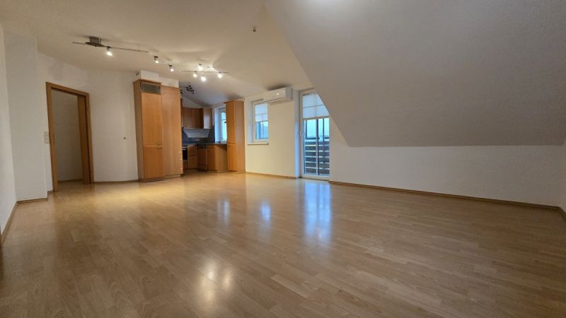 Dachgeschosswohnung mit Grnblick in Amstetten /  / 3300 Amstetten / Bild 1