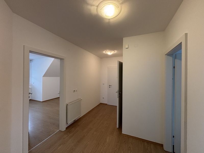 Dachgeschowohnung mit Balkon in Amstetten /  / 3300 Amstetten / Bild 6