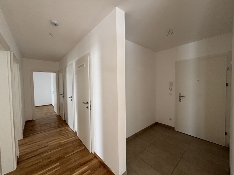 Gerumige 4-Zimmerwohnung mit Balkon in Amstetten ? Ideal fr Anleger! /  / 3300 Amstetten / Bild 2