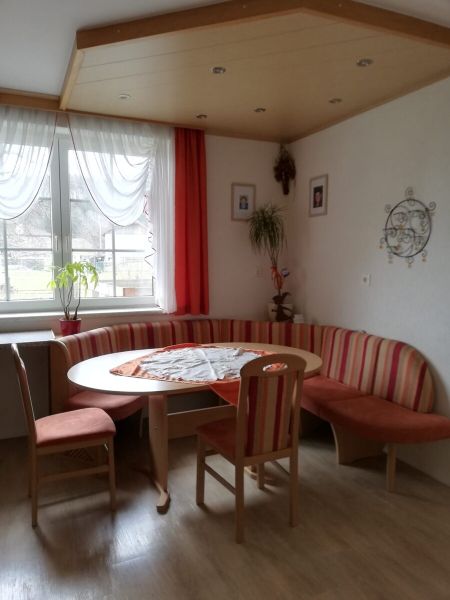 Liegenschaft mit gro�z�gigem Garten, Pool und Schwimmbiotop /  / 3300&nbsp;Amstetten / Bild 4