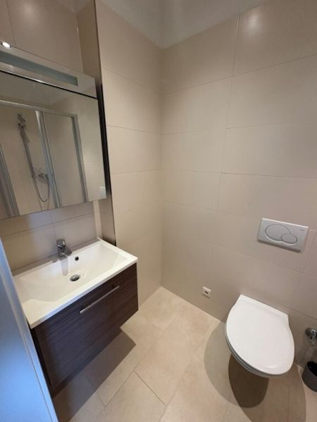 Garonnire mit Balkon in Linz, Stockhofstrae 32 /  / 4020 Linz / Bild 5