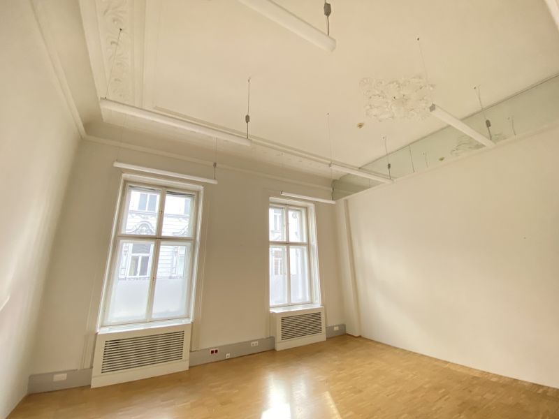 Stilvolle B�ro-Residenz auf der Bel Etage in Top Lage - Botschaftsviertel n�chst Schloss Belvedere  - zu kaufen in 1040 Wien /  / 1040&nbsp;Wien / Bild 2