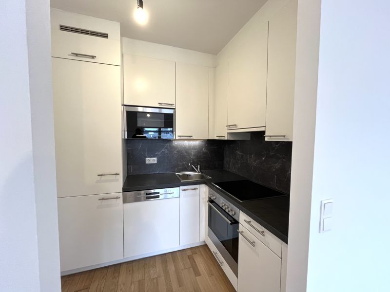 Schöne 4 Zimmer Wohnung mit Freifläche in 1060 Wien! / / 1060 Wien / Bild 3