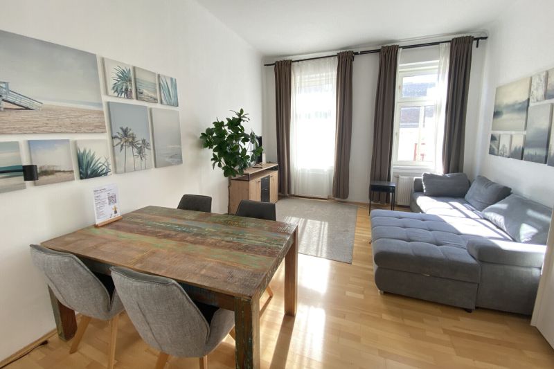 Wohnjuwel mit S�dsonne! Altbau-Charme mit urbanem Lifestyle Interieur zu kaufen in 1160 Wien /  / 1160&nbsp;Wien / Bild 1