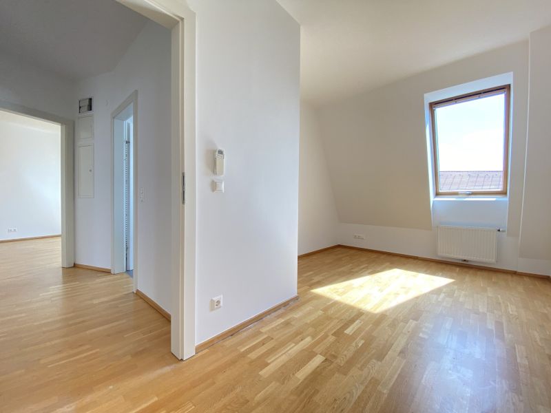 Familienfreundliche Dachgescho�wohnung mit 40 m� Terrasse in top Gr�n-Ruhelage; 1 Stellplatz inkludiert - zu kaufen in 1090 Wien /  / 1090&nbsp;Wien / Bild 0