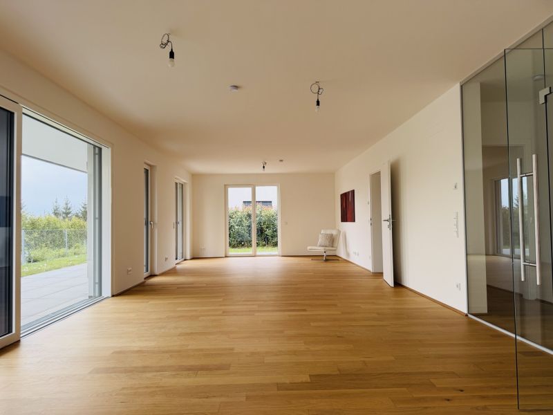 Exklusives Wohnen am Ruckerlberg - 3 Zimmer - Traumwohnung - mit Garten / / 8010 Graz / Bild 1