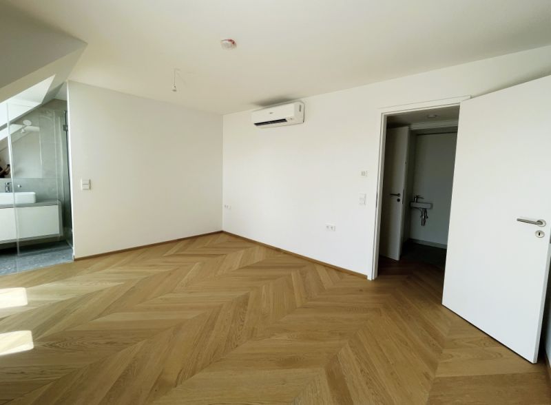 Traumhafte 4-Zimmer-Dachgeschoss-Maisonette mit zwei s�dostseitigen Terrassen zu kaufen in 1130 Wien /  / 1130&nbsp;Wien / Bild 5