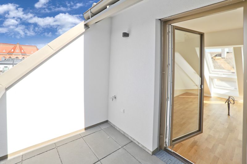 Maisonette-Wohnung im Dachgeschoß, 118 m² mit 2 Terrassen, 2 Bäder - zu kaufen im Erstbezug in 1140 Wien / / 1140 Wien / Bild 3