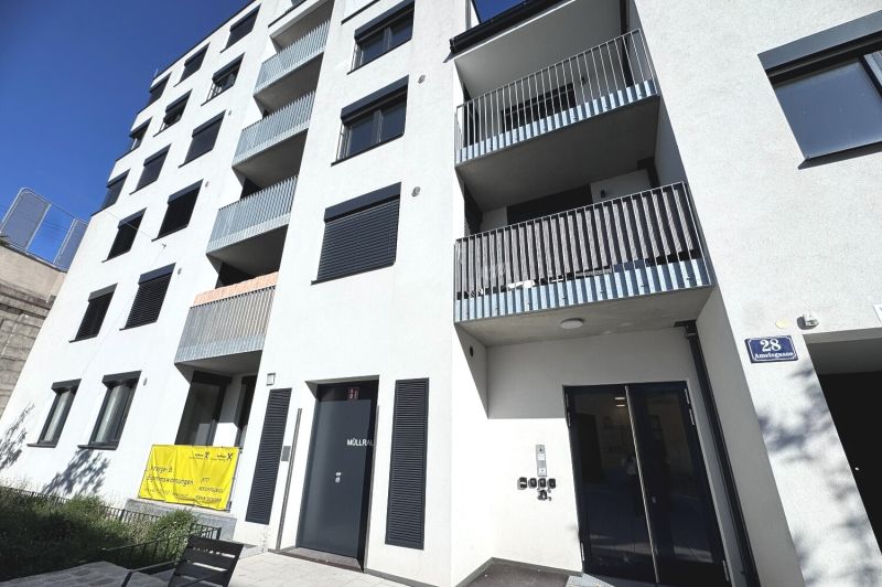 Wohnen im Dachgescho� - Gro�z�gige Terrassenwohnung mit Einbauk�che - bezugsfertig zu kaufen in 1140 Wien /  / 1140&nbsp;Wien / Bild 3