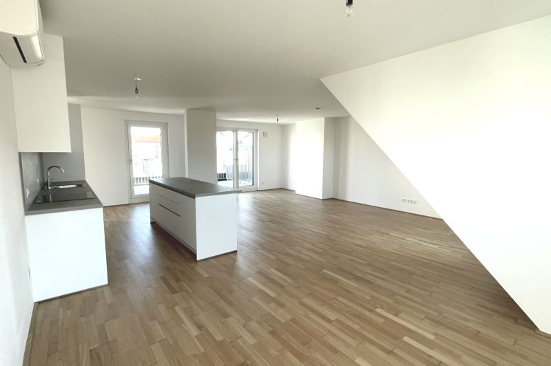 Wohnen im Dachgescho� - Gro�z�gige Terrassenwohnung mit Einbauk�che - bezugsfertig zu kaufen in 1140 Wien /  / 1140&nbsp;Wien / Bild 3