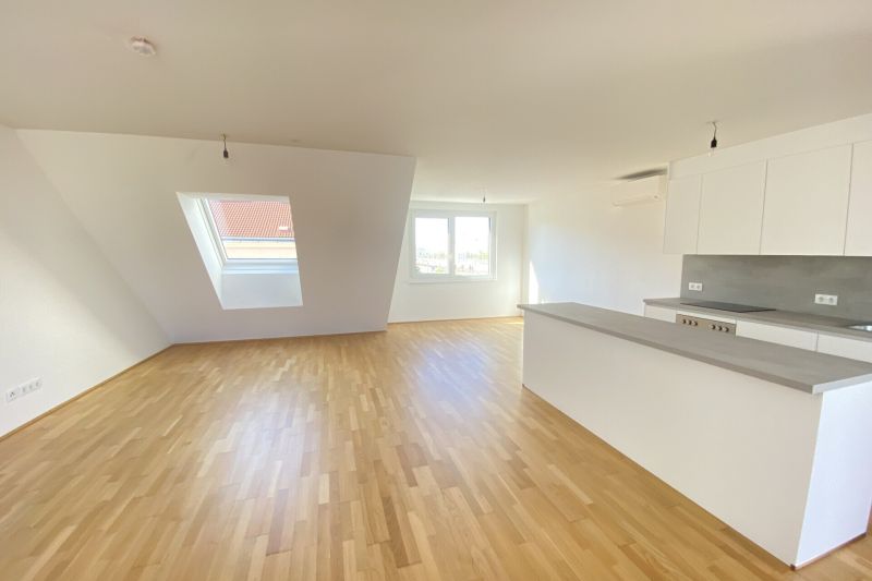 Wohnen im Dachgescho� - Gro�z�gige Terrassenwohnung mit Einbauk�che - bezugsfertig zu kaufen in 1140 Wien /  / 1140&nbsp;Wien / Bild 2