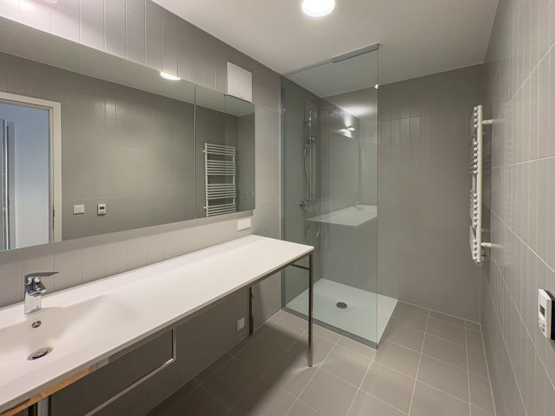 Erstbezug in den DC Flats ? Sonnige 1-Zimmer-Wohnung ? zu mieten in 1220 Wien / / 1220 Wien / Bild 1