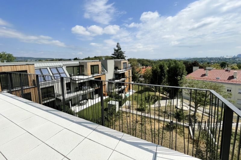 Traumhafte 4-Zimmer-Dachgeschoss-Maisonette mit zwei s�dostseitigen Terrassen zu kaufen in 1130 Wien /  / 1130&nbsp;Wien / Bild 2