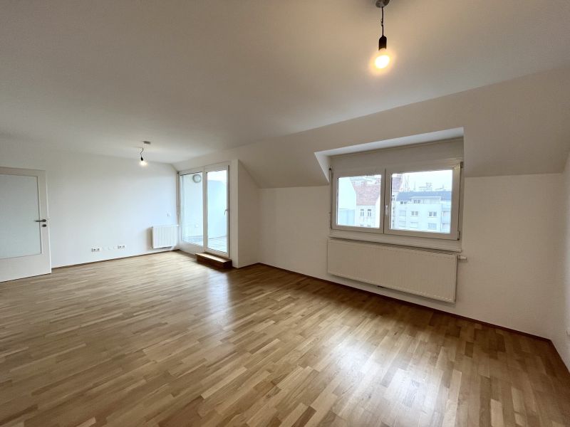 Schöne 4 Zimmer Wohnung mit Freifläche in 1060 Wien! / / 1060 Wien / Bild 0