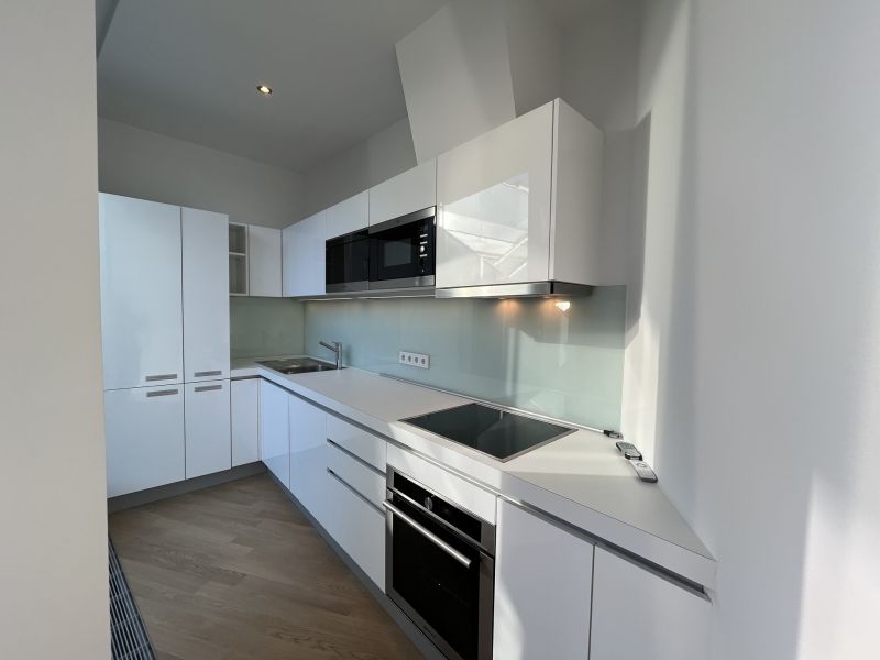 Traumhafte Dachgescho�wohnung mit herrlichem Ausblick- zu mieten in 1060 Wien /  / 1060&nbsp;Wien / Bild 4
