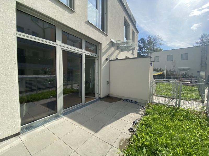 Wohnen und Arbeiten - Fertig gestelltes, hochwertiges Townhouse - 3 Ebenen mit Terrassen und Gr�nfl�che - provisionsfrei zu kaufen in 1140 Wien /  / 1140&nbsp;Wien / Bild 2