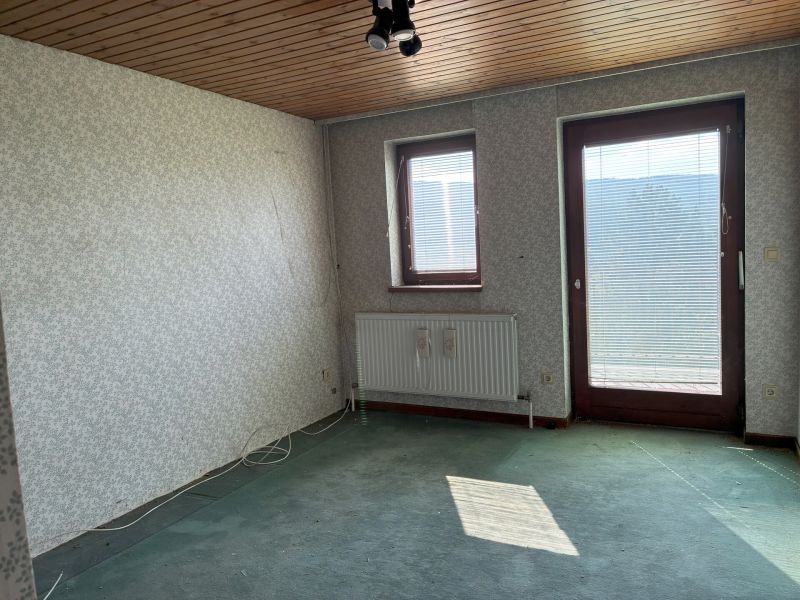 Sensationeller Ausblick - Sonniges Grundstück mit renovierungsbedürftigem Haus - zu kaufen in 1140 Wien / / 1140 Wien / Bild 2