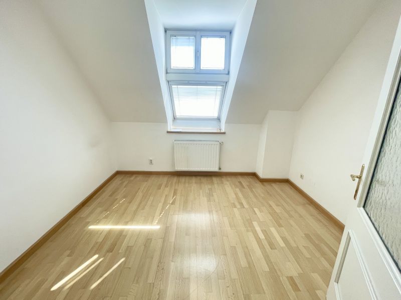 Ger�umige Dachgescho�wohnung in der Grazer Innenstadt zu mieten! /  / 8010&nbsp;Graz / Bild 5
