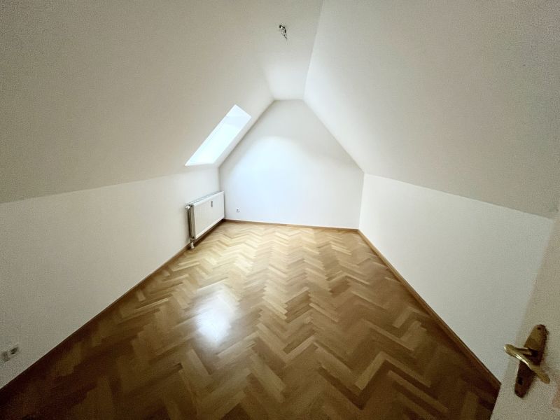 Tolle Dachgescho�wohnung in der Grazer Innenstadt zu mieten! /  / 8010&nbsp;Graz / Bild 4