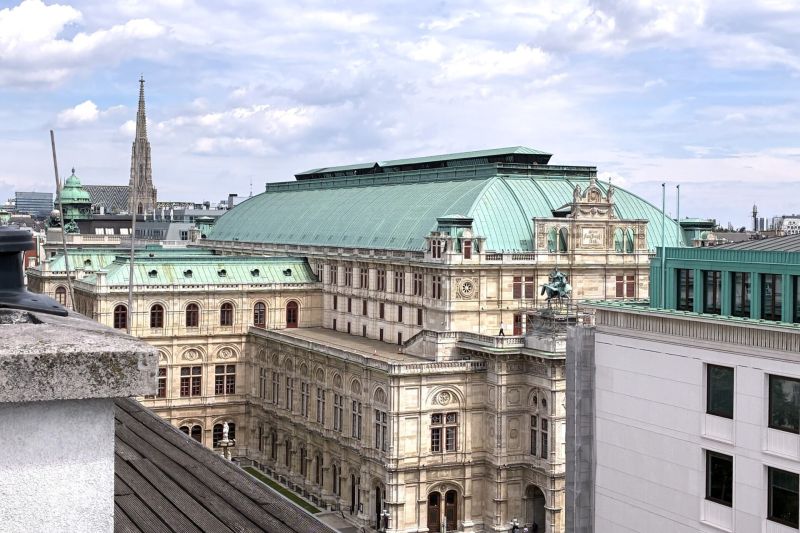Repr�sentative Lage - Generalsaniertes Penthouse im Dachgescho� mit Terrassen - N�he Oper und Karlsplatz - zu kaufen in 1010 Wien /  / 1010&nbsp;Wien / Bild 1