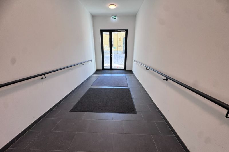 Ansprechende 2,5-Zimmer-Wohnung mit zeitgem��em Wohnkomfort und attraktiver Freifl�chen - bezugsfertig zu kaufen in 1140 Wien /  / 1140&nbsp;Wien / Bild 2