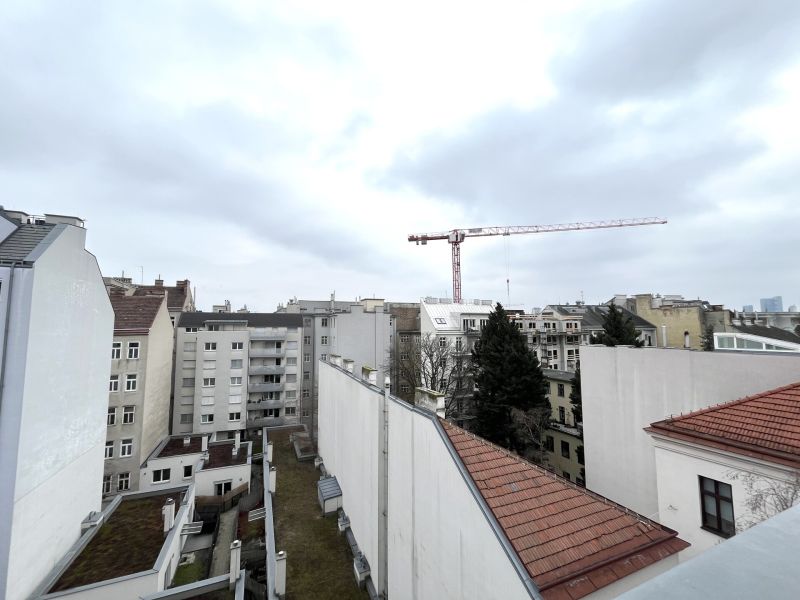 Schöne 4 Zimmer Wohnung mit Freifläche in 1060 Wien! / / 1060 Wien / Bild 9