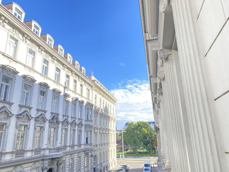 Stilvolle B�ro-Residenz auf der Bel Etage in Top Lage - Botschaftsviertel n�chst Schloss Belvedere  - zu kaufen in 1040 Wien /  / 1040&nbsp;Wien / Bild 2